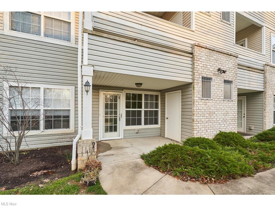 WELCOME TO 504 I ROBINWOOD LANE IN COPLEY OH. THIS