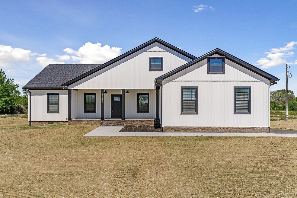 7050 Hilham Rd, Cookeville, TN 38506 - photo 1