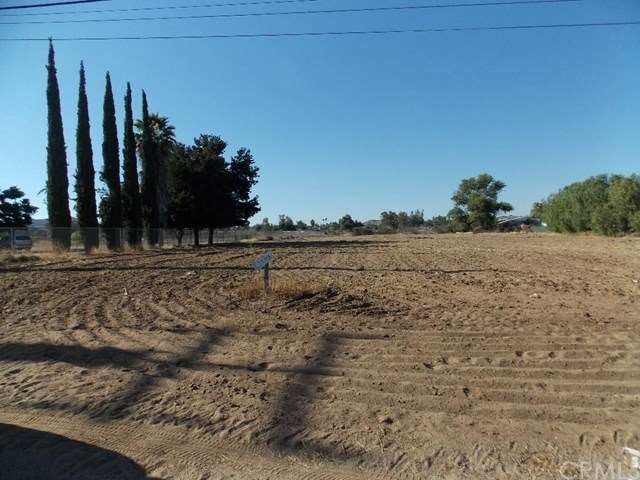 EMWD WATER PIPE IN CENTER OF PICTURE