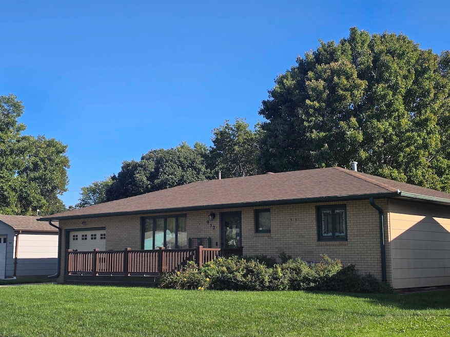 932 E 9th St, Concordia, KS 66901 - photo 1