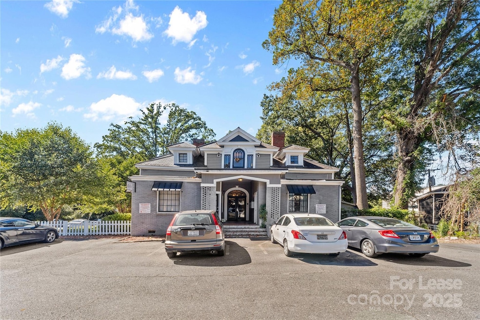 701 Louise Ave unit 11, Charlotte, NC 28204 - photo 1