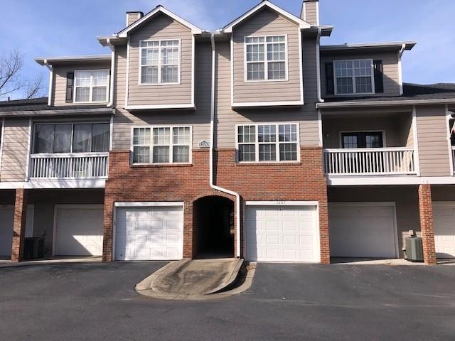 1207 Vinings Forest Ln SE, Smyrna, GA 30080 - photo 1