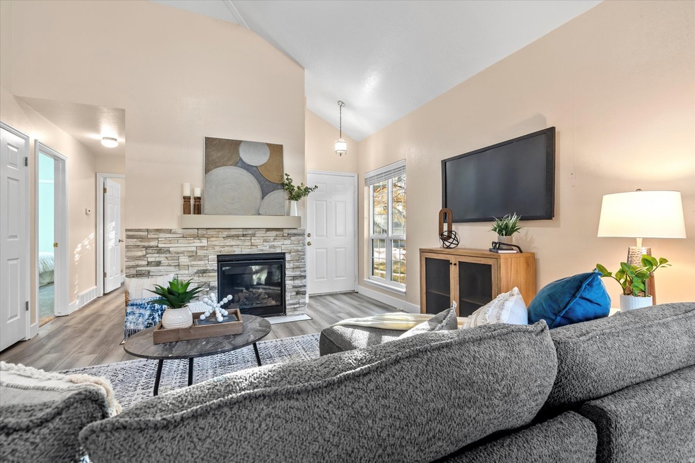 888 E 6895 S unit 3, Midvale, UT 84047 - photo 1