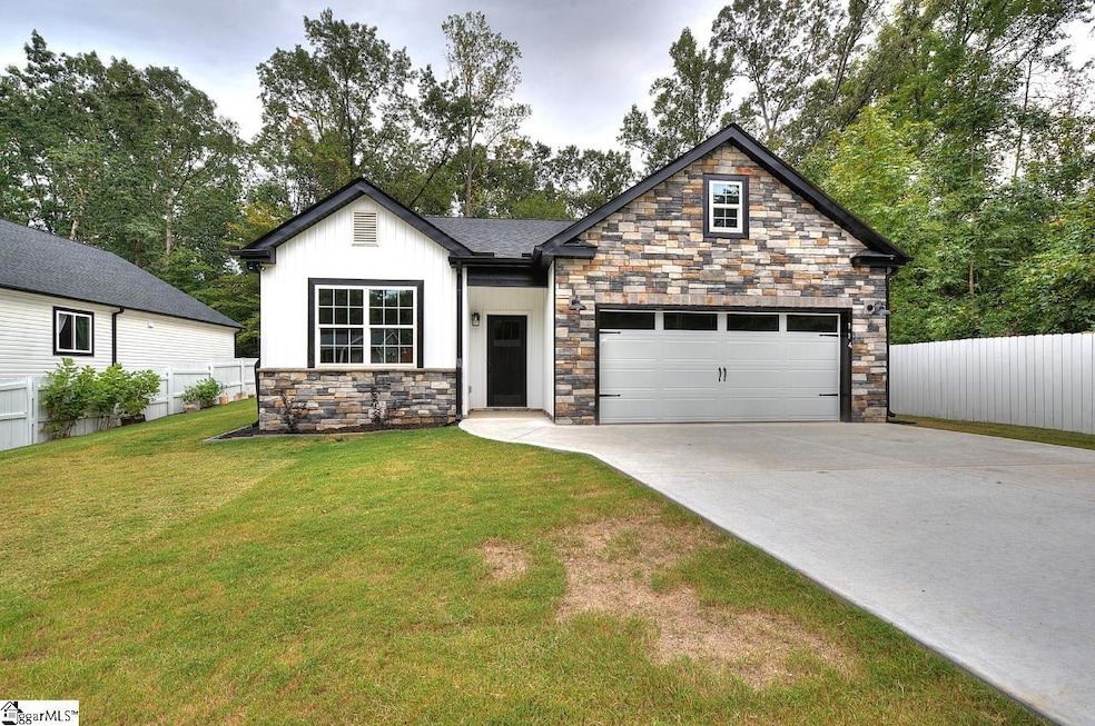 114 Cumbahee Trail, Greenville, SC 29611 - photo 1