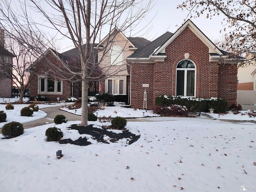 202 Orleans Ave, Monroe, MI 48162 - photo 1