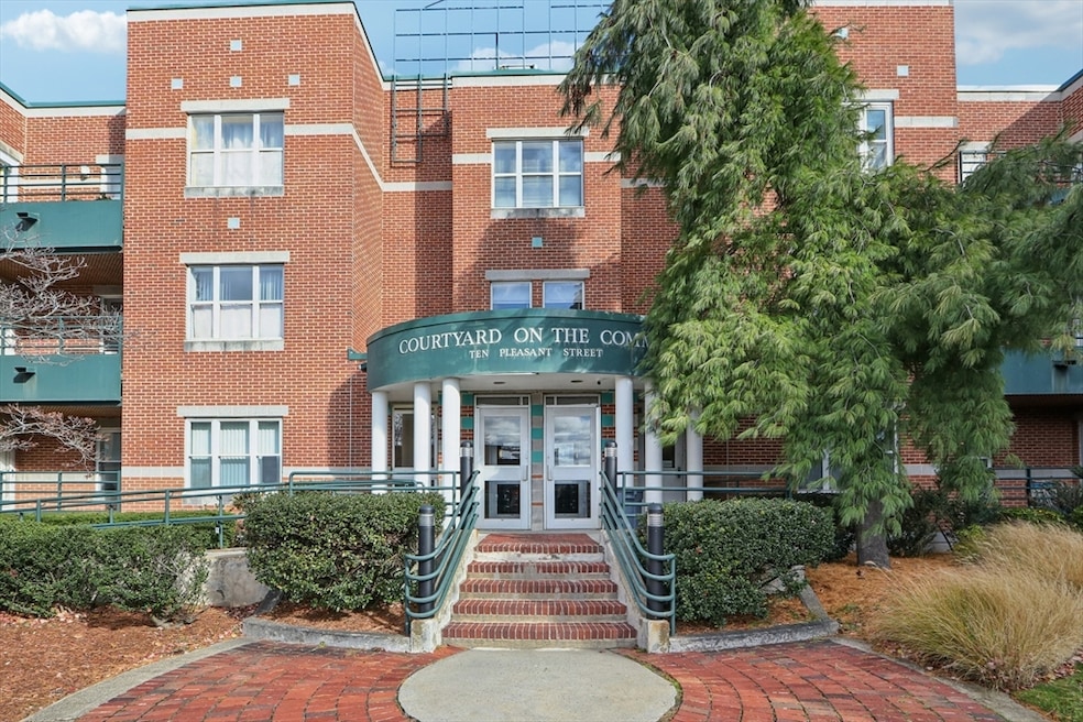10 Pleasant St unit 202, Lynn, MA 01902 - photo 1