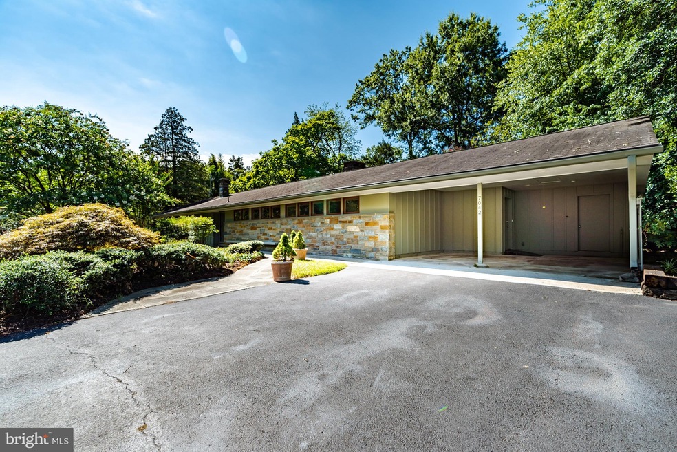 7042 Quander Rd, Alexandria, VA 22307 - photo 1