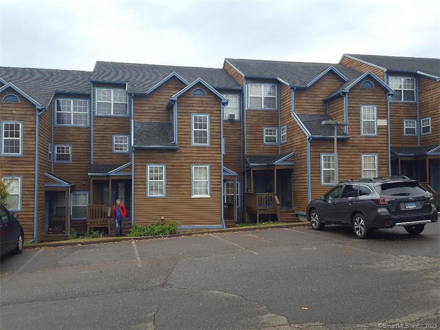 1425 Quinnipiac Ave unit 205, New Haven, CT 06513 - photo 1