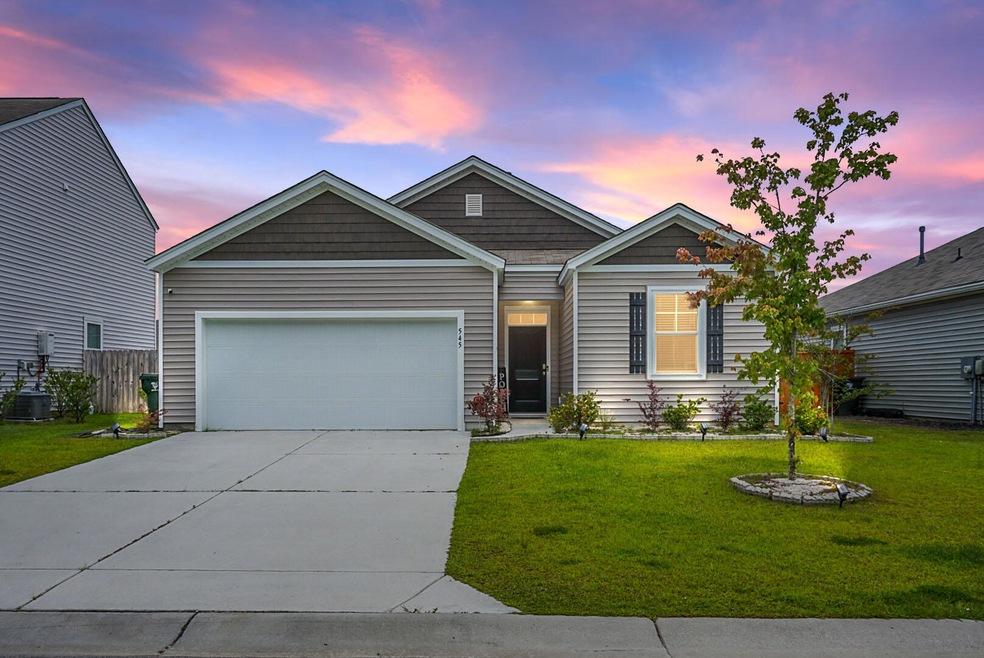 545 Wayton