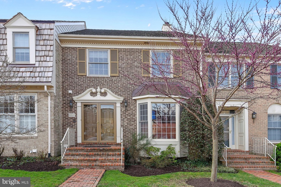 10804 Brewer House Rd, Rockville, MD 20852 - photo 1