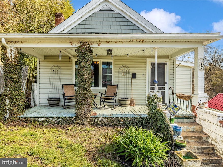 917 E C St, Brunswick, MD 21716 - photo 1