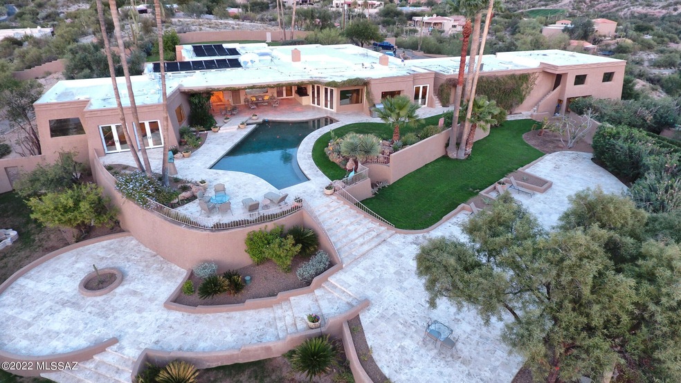 Grand Estate