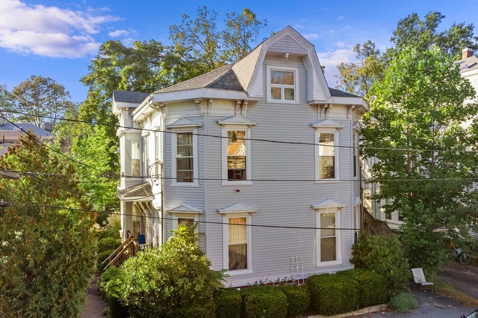 7 Clinton St unit 3, Haverhill, MA 01830 - photo 1