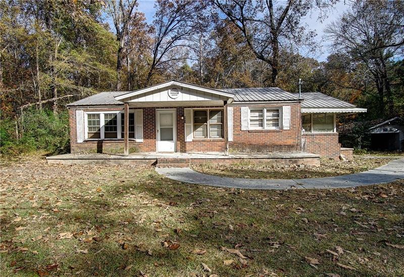 607 Fairview Rd NW, Calhoun, GA 30701 - photo 1