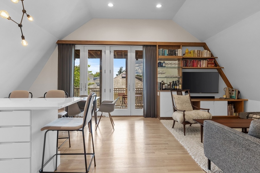 180 Fayerweather St unit 3, Cambridge, MA 02138 - photo 1