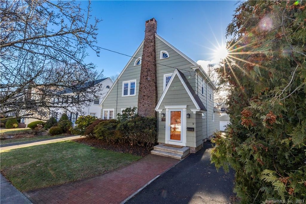 150 Wakefield St, Hamden, CT 06517 - photo 1