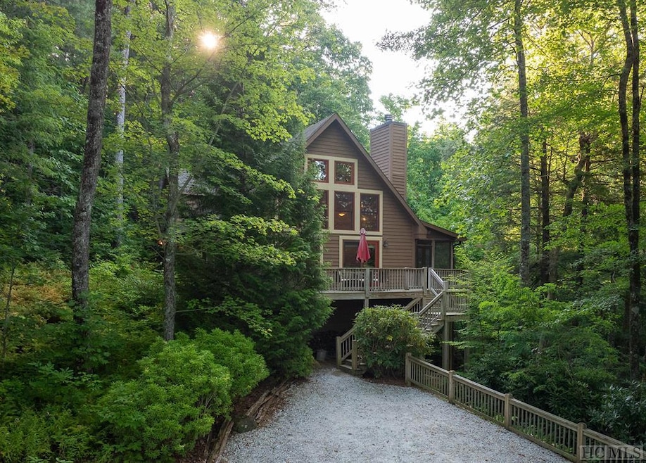 Sold $975,000