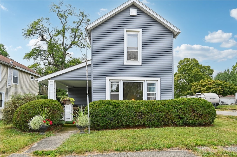 315 Linden St, Bellefontaine, OH 43311 - photo 1