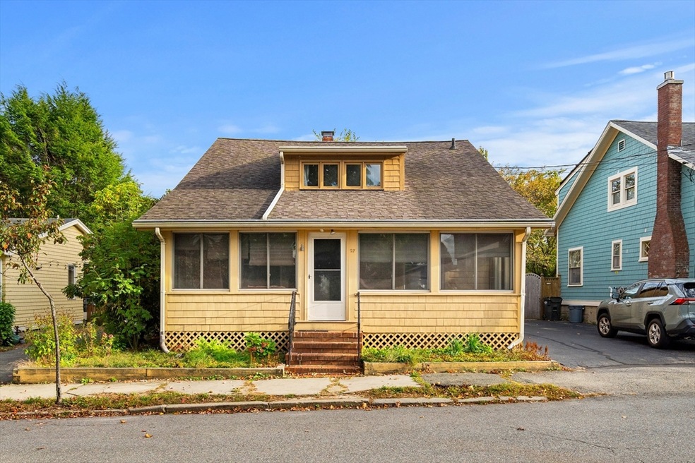 27 Lafayette St, Newburyport, MA 01950 - photo 1
