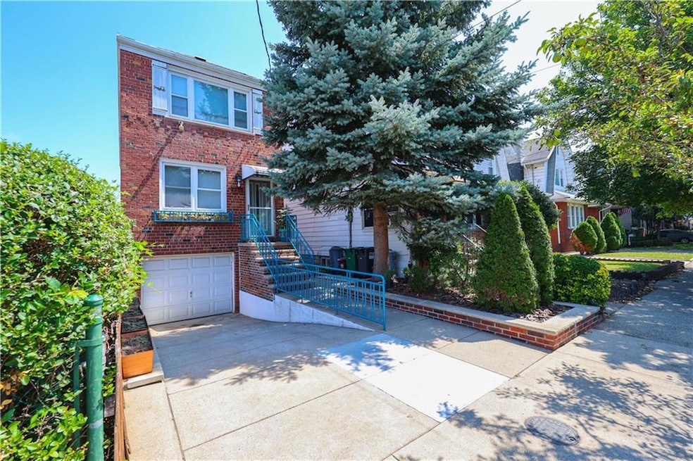 Pending $899,000 • Co-Listing Agent