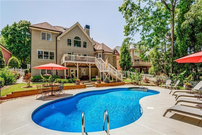 Custom pool & Backyard