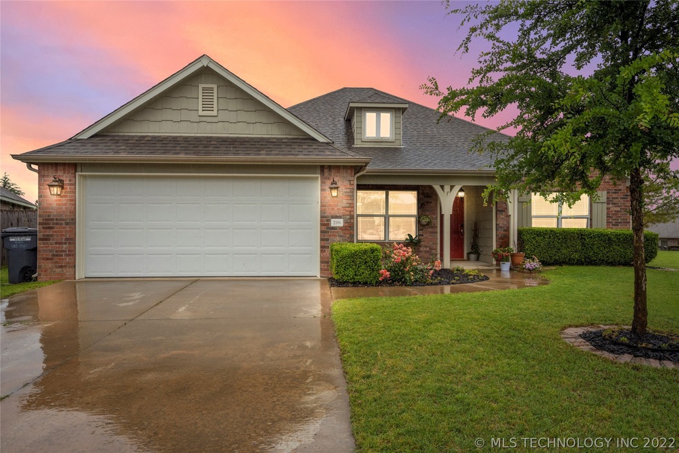 2106 E 133rd Ct, Bixby, OK 74008 - photo 1
