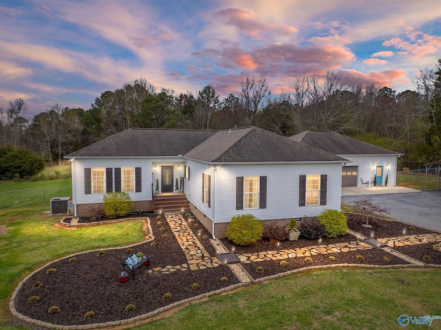 1354 Swearengin Rd, Grant, AL 35747 - photo 1