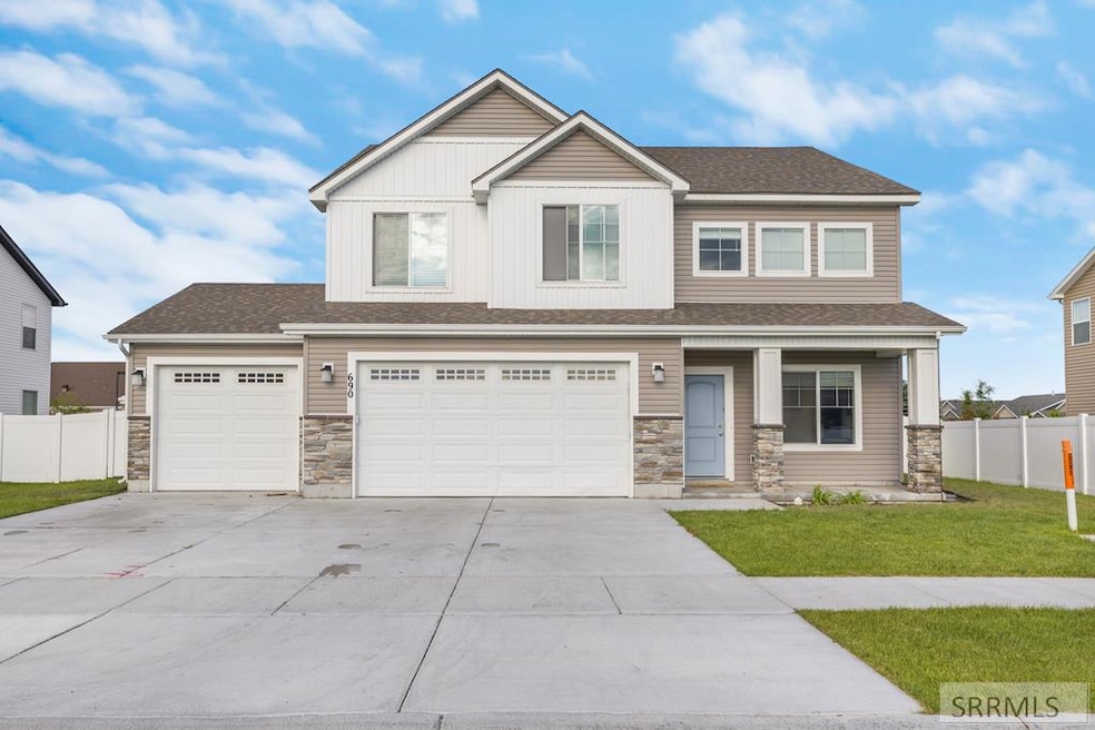 For Sale $477,000