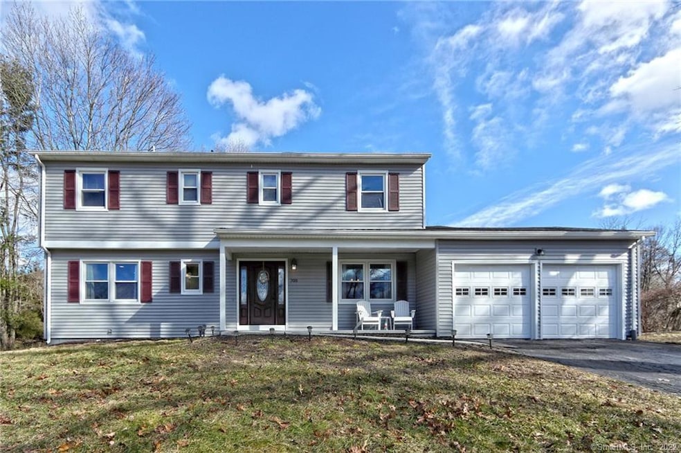 705 N Greenbrier Dr, Orange, CT 06477 - photo 1