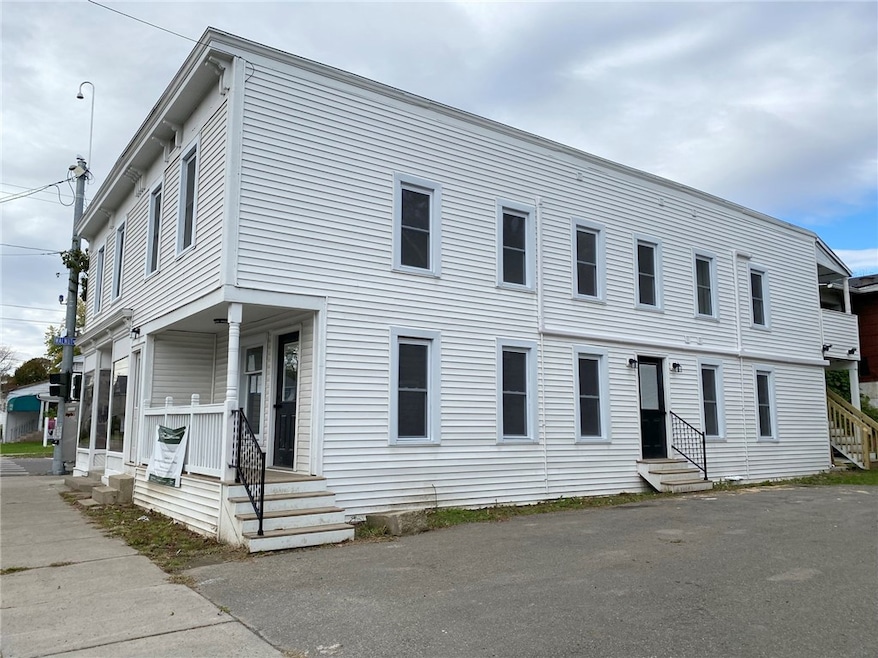 470 W 2nd St unit 1, Elmira, NY 14901 - photo 1