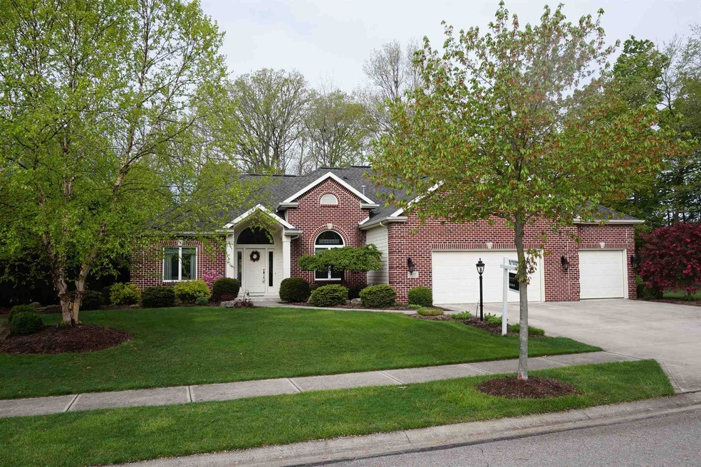 Canyons of North Pointe Woods - secluded cul-de-sa