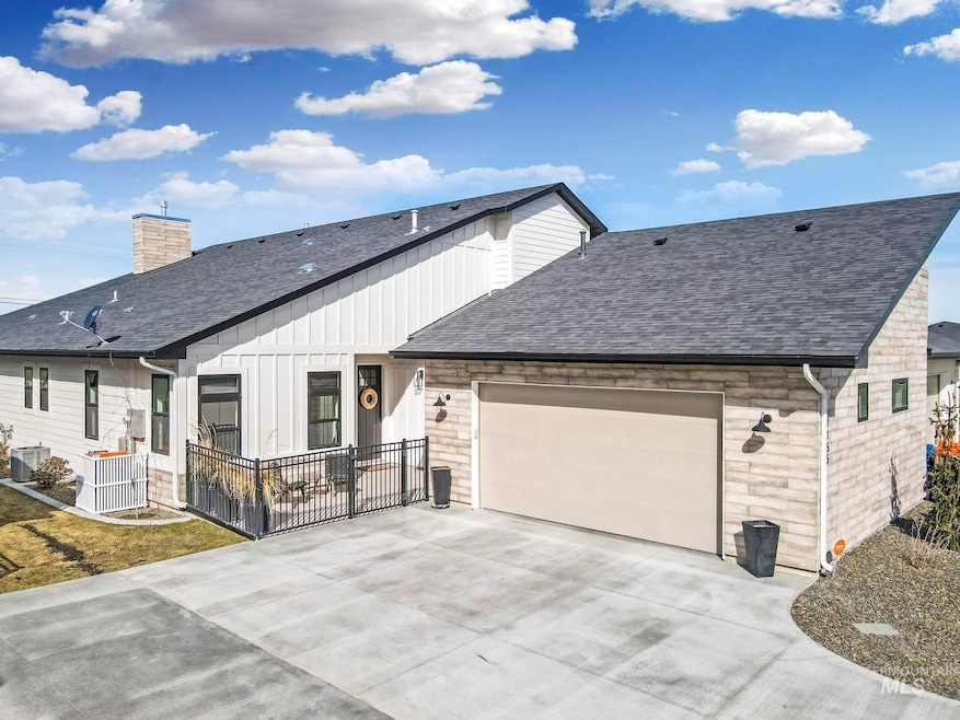 1155 Langford Way, Twin Falls, ID 83301 - photo 1