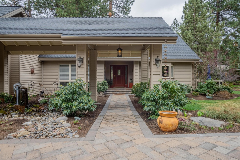 20489 Snowmass, Bend, OR 97702 - photo 1