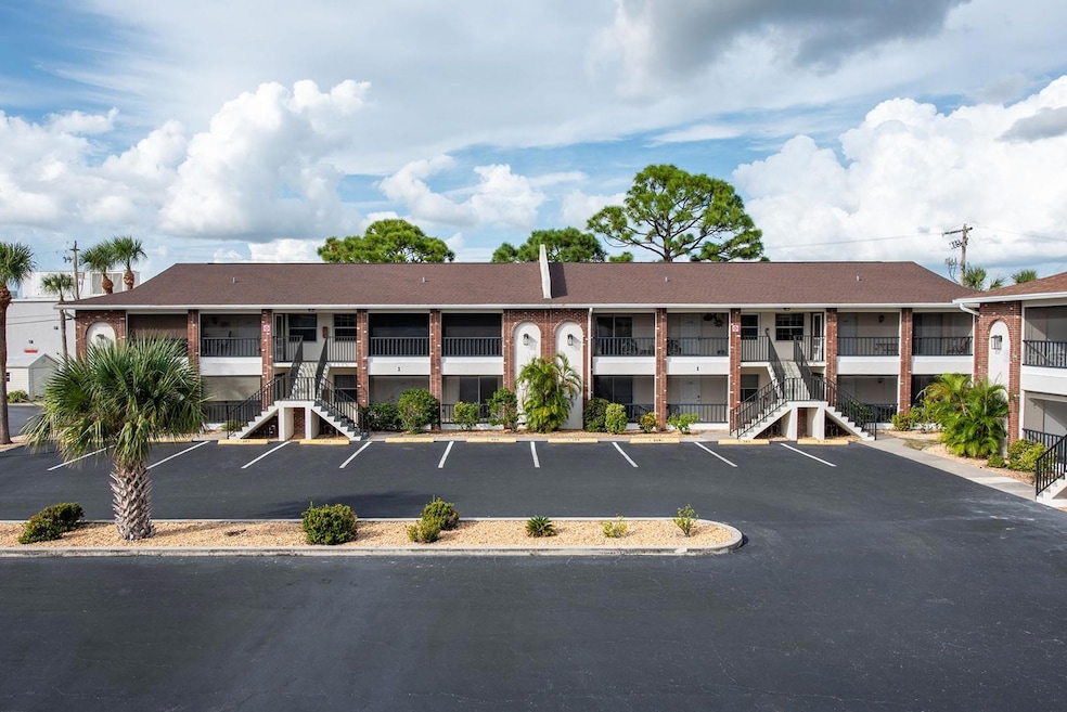 1531 Placida Rd unit 1-204, Englewood, FL 34223 - photo 1