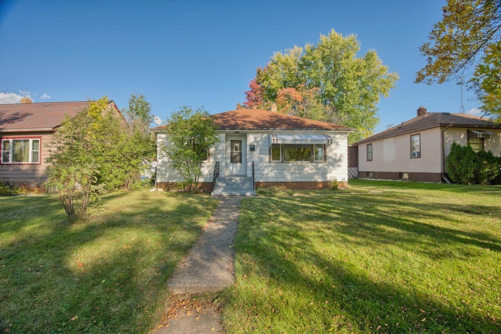 3810 2nd Ave W, Hibbing, MN 55746 - photo 1