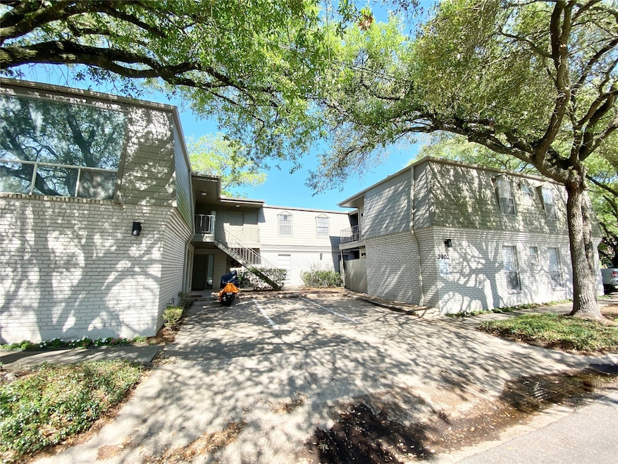 3902 Mandell St unit 2, Houston, TX 77006 - photo 1