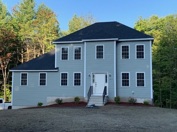 1015 Franklin Rd, Fitchburg, MA 01420 - photo 1