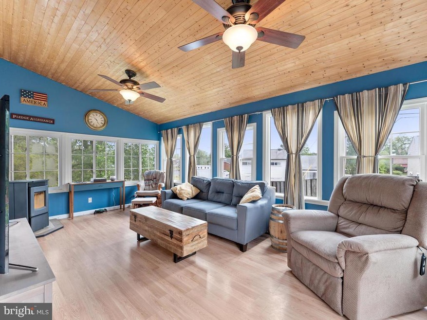 5709 Mineral Ave, Halethorpe, MD 21227 - photo 1