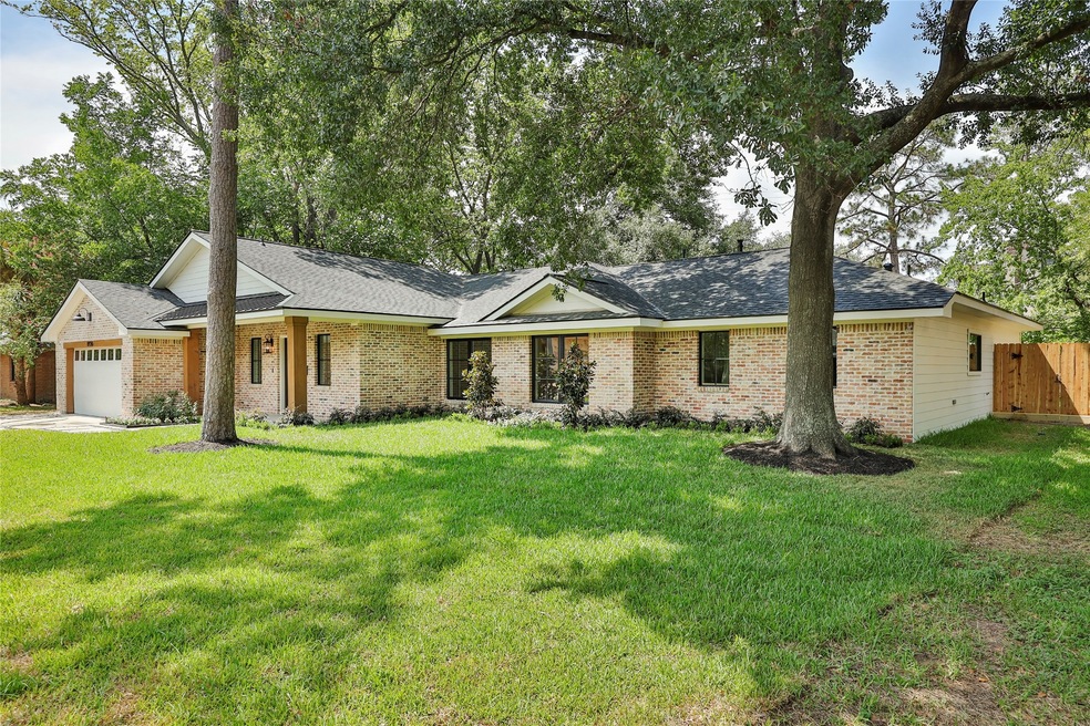 8924 Pado St, Houston, TX 77055 - photo 1
