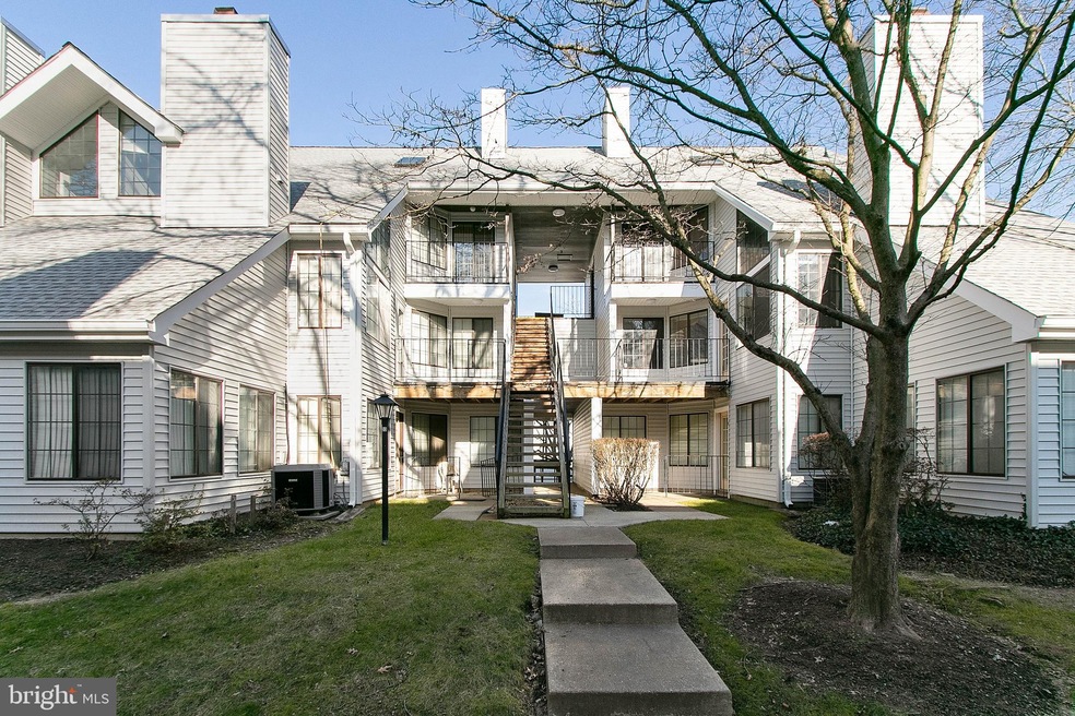 1609 Carriage House Terrace unit E, Silver Spring, MD 20904 - photo 1