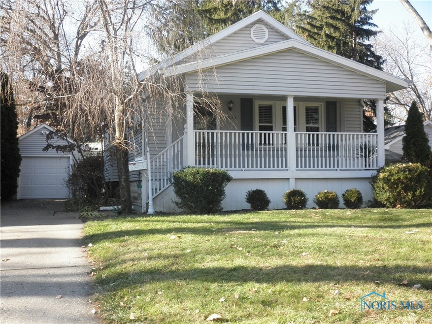 GREAT CURB APPEAL.