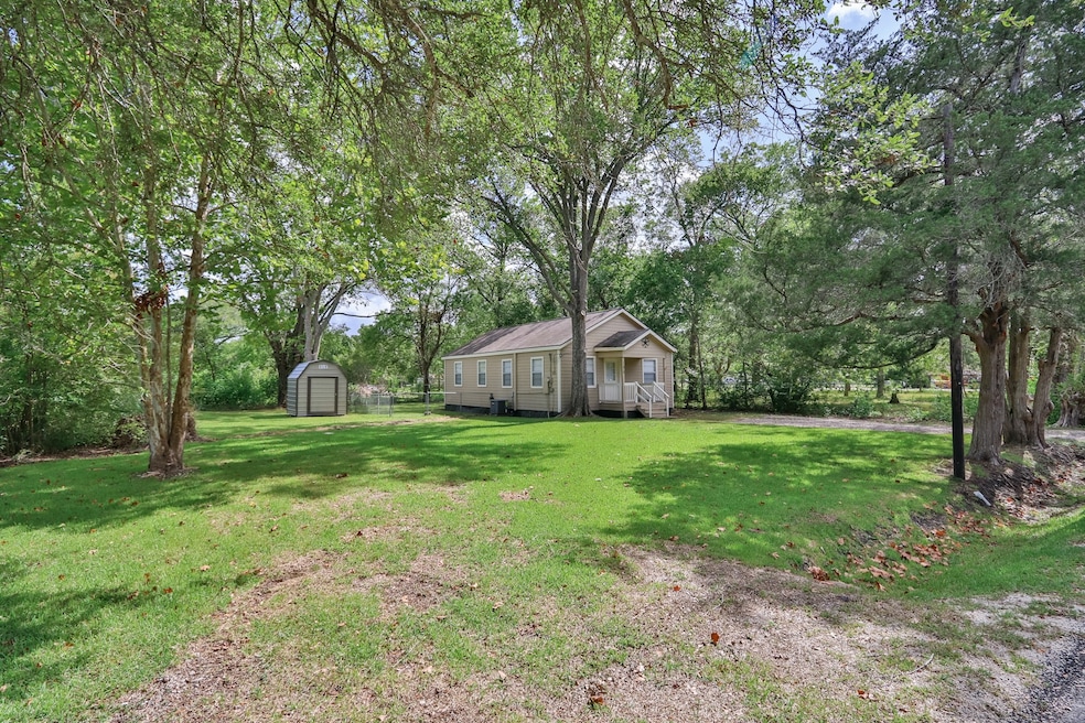 11913 25th St, Santa Fe, TX 77510 - photo 1