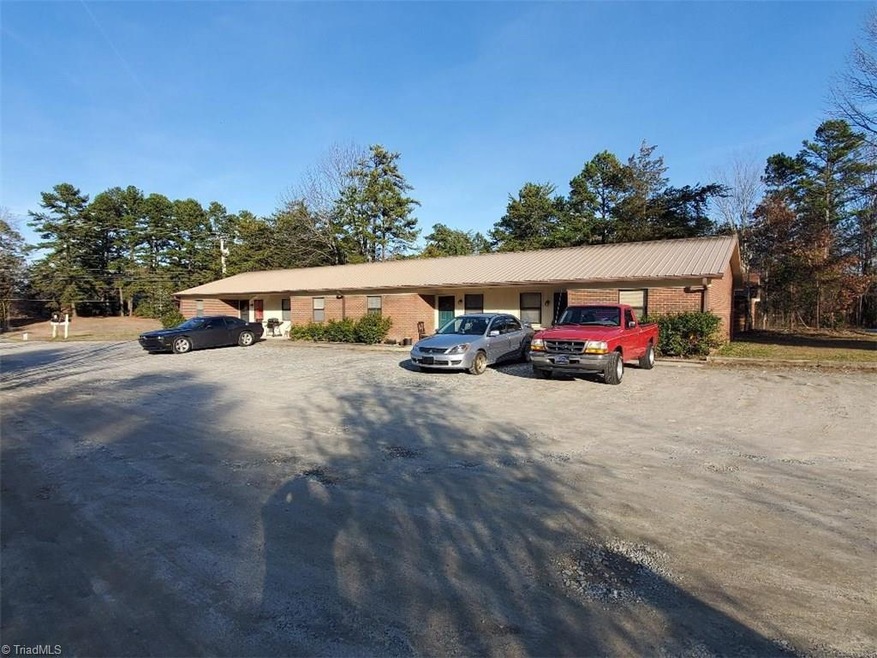 3014 Sherrill Ave, Jamestown, NC 27282 - photo 1