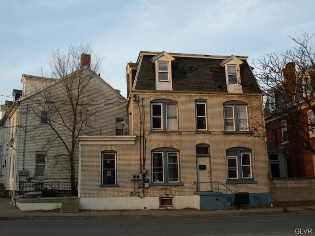 821 Jackson St, Allentown, PA 18102 - photo 1