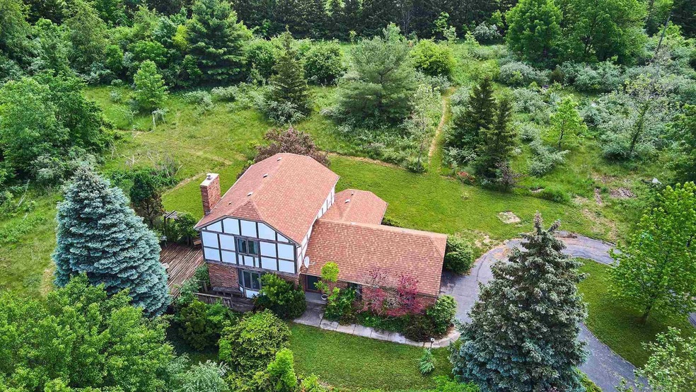 7909 Hollopeter Rd, Leo, IN 46765 - photo 1