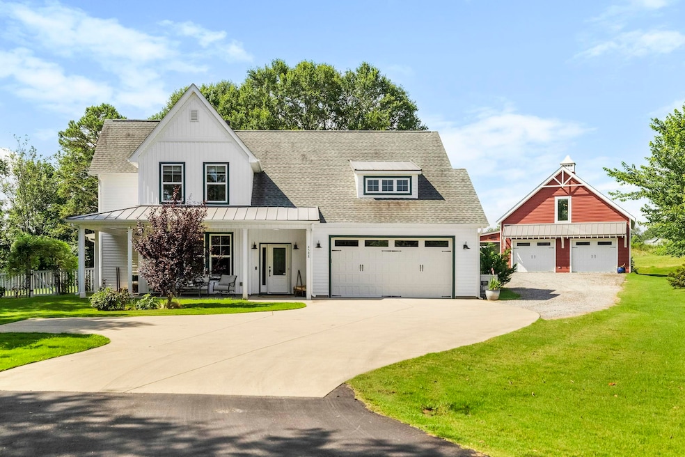 4588 S Carolina 14, Greer, SC 29651 - photo 1