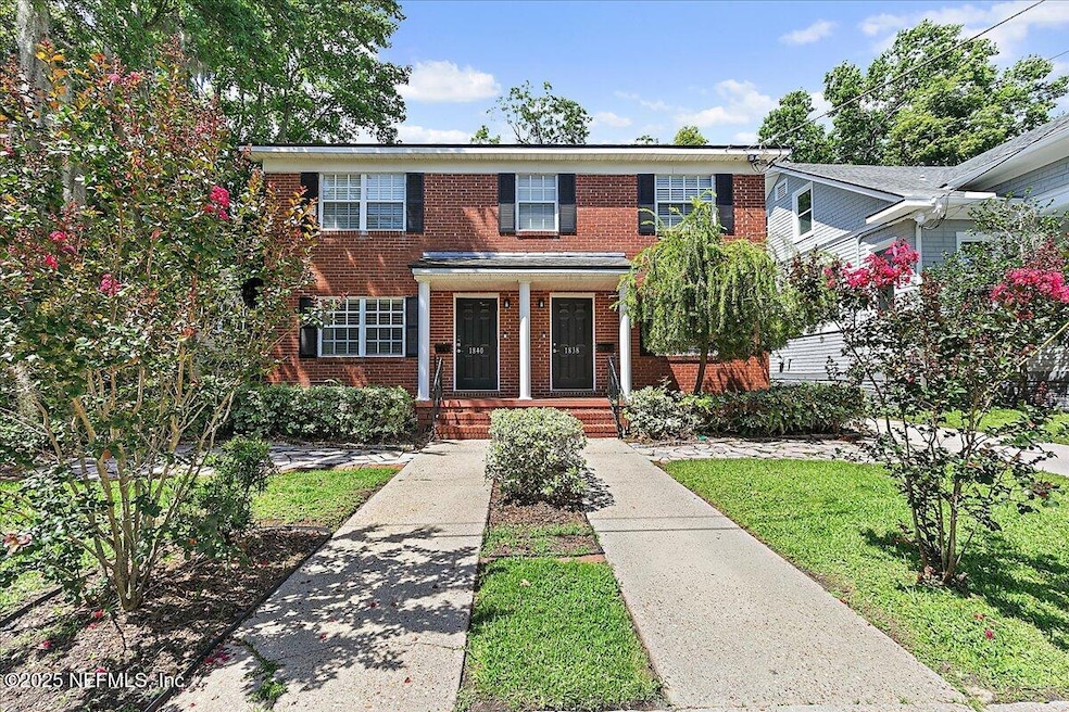 For Sale $589,000 • Co-Listing Agent