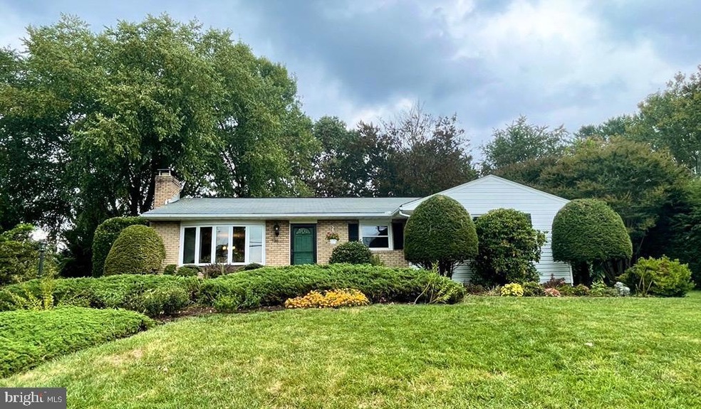 5746 Oklahoma Rd, Sykesville, MD 21784 - photo 1