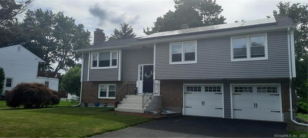 179 Fairlane Dr, Wethersfield, CT 06109 - photo 1