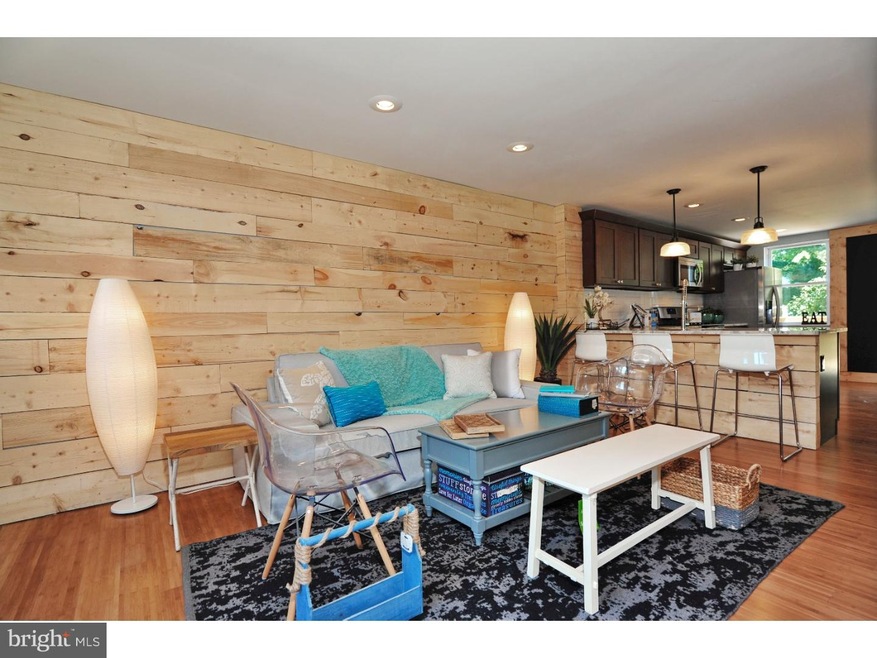 1159 Oakwood Dr, Glenolden, PA 19036 - photo 1